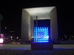 CUBE_A_LED_LA_DEFENSE