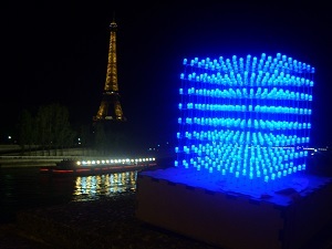 CUBE_A_LED_TOUR_EIFFEL