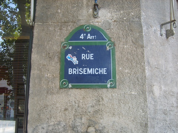 Insolite_PARIS_RUE_BRISEMICHE