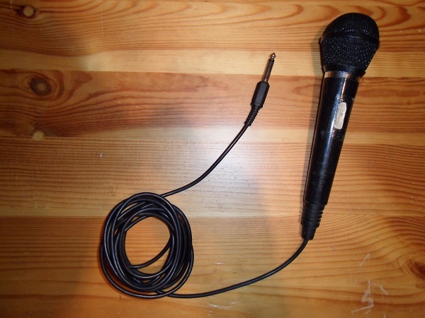 L_Enregistroclasseur_version_1_microphone_dynamique_associe